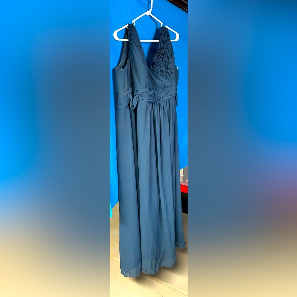 Women’s plus bridesmaid dress